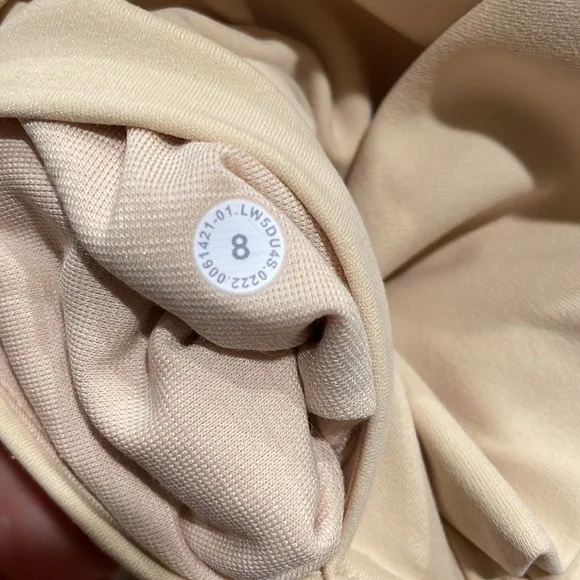 Sold Lululemon Align HR Pant POCKETS 25" - Prosecco - Picture 6 of 11